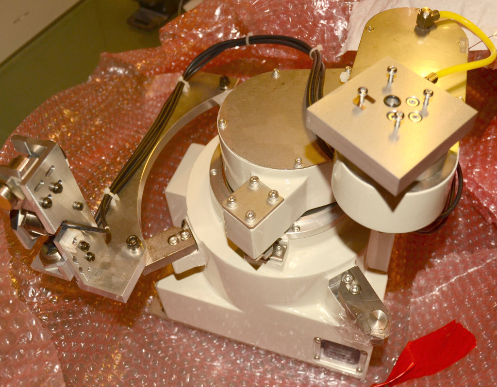 Canon Reticle Handling Robot