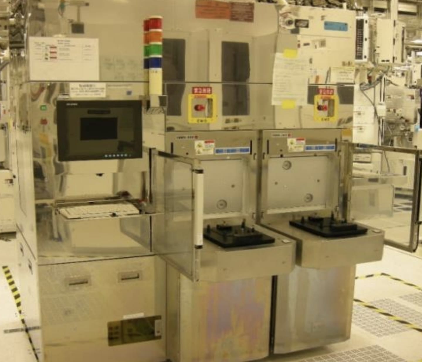 Rorze Wafer sorter with RR717L1521 robot